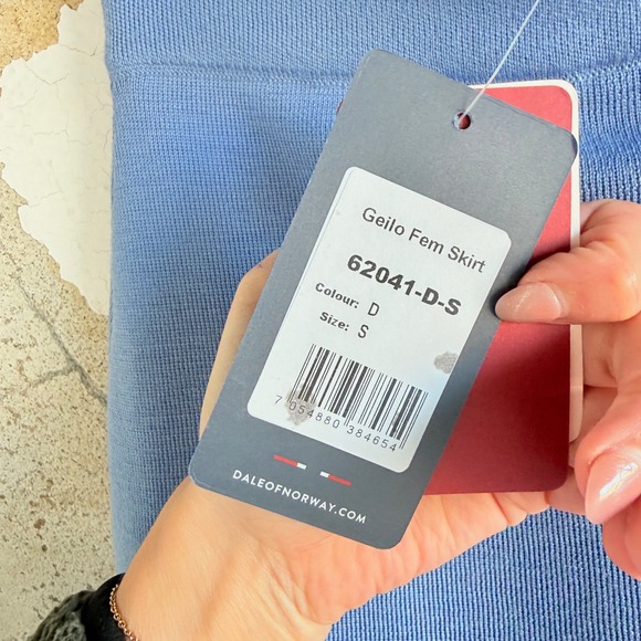 Dale of Norway Skirt 100% Wool Snowflake Graphic Mini Scandinavian Nordic S NWT - Picture 6 of 9